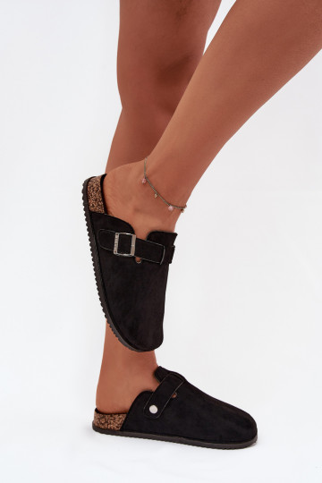 Zapatillas de casa tipo zueco para mujer con plataforma plateada y hebillas Big Star SS274736 color negro