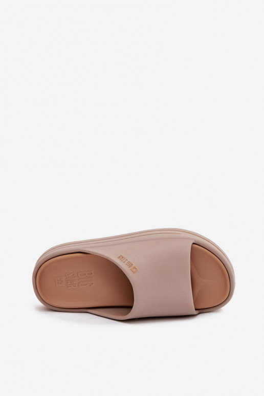 zapatillas de mujer con una plataforma Big Star SS274424 beige