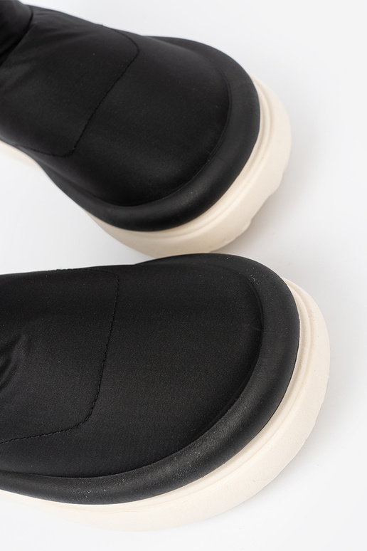 ENodoodporne Botas de nieve de color negro z futrzanym Anętrzem