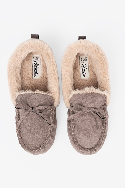 beige kapcie con un arco i puszystym Anętrzem typu mocasines