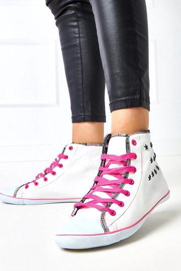 Zapatillas altas blancas con patrón geométrico "Kalert" 2