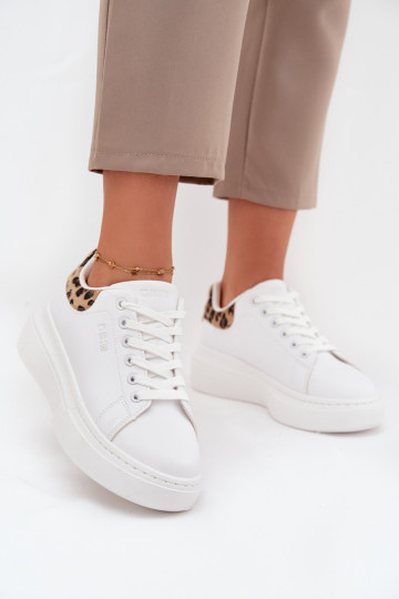 Zapatos de mujer blancos estilo sneakers con plataforma Big Star SS274247 y estampado de piel de leopardo 2