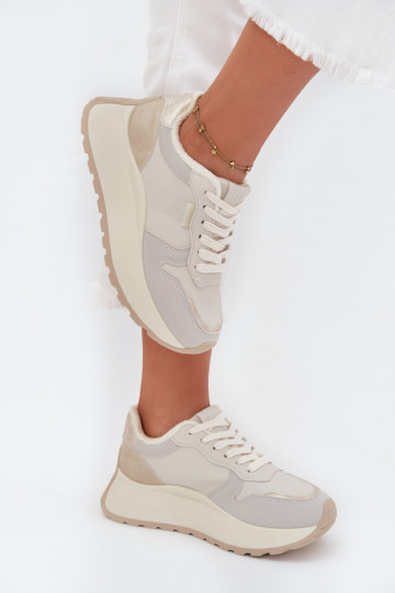 calentamiento Zapatillas modelo zapatos. Femenino con una plataforma Big Star SS274008 HI-POLY SYSTEM color marfil