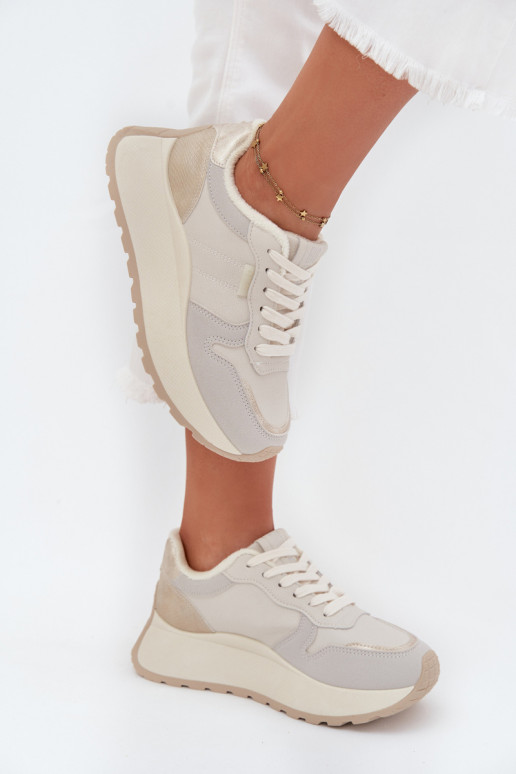 calentamiento Zapatillas modelo zapatos. Femenino con una plataforma Big Star SS274008 HI-POLY SYSTEM color marfil