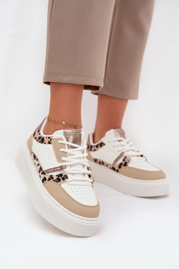 Zapatos de mujer estilo sneakers en color blanco y arena con plataforma Big Star SS274357 y estampado de piel de leopardo