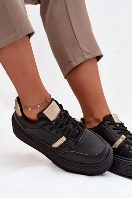 Femenino Zapatillas modelo zapatos. con una plataforma Big Star SS274360 de color negro