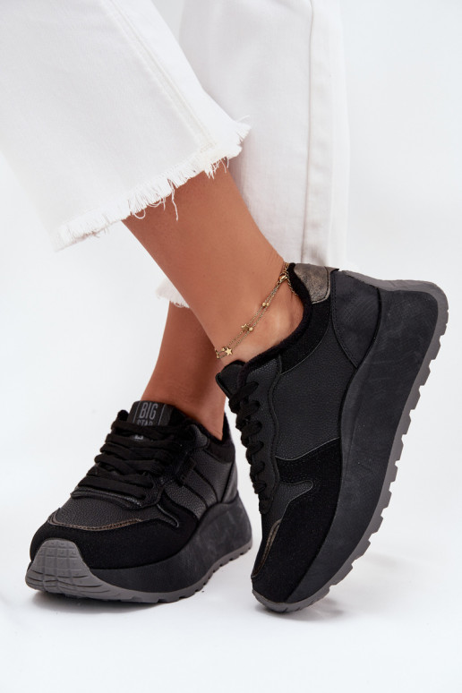 calentamiento Zapatillas modelo zapatos. Femenino con una plataforma Big Star SS274007 HI-POLY SYSTEM de color negro