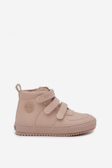 Botines infantiles acolchados estilo sneakers en color arena con cierres adhesivos Big Star SS374072 2
