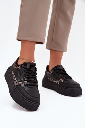 Femenino Zapatillas modelo zapatos. con una plataforma Big Star SS274358 con estampados de piel de leopardo de color negro 2