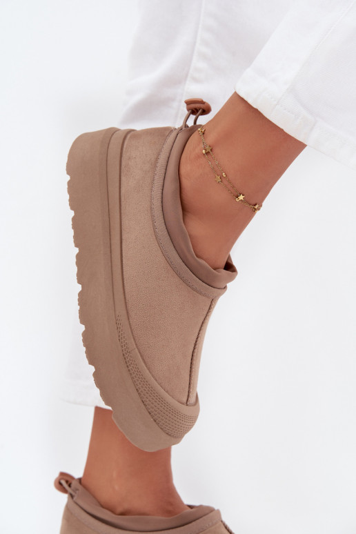 Botas de nieve Femenino con una plataforma Con una parte superior baja beige Izamine