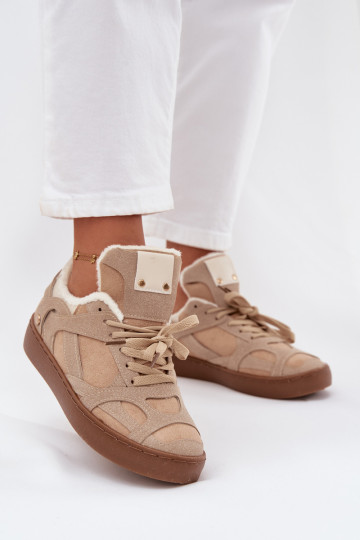 Zapatillas modelo zapatos. Femenino con una plataforma calentamiento con pelo dentro beige Solvia 2
