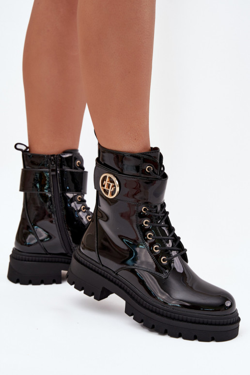 con efecto barniz botines de trabajo Femenino Ze color doradom Detalem calentamiento de color negro Fiorena