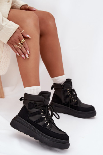 Botas de mujer con una plataforma de color negro Liorae