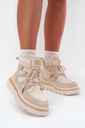 Botas de mujer con una plataforma color marfil Liorae 2