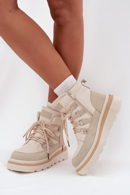 Botas de mujer con una plataforma color marfil Liorae Botas de mujer con una plataforma color marfil Liorae