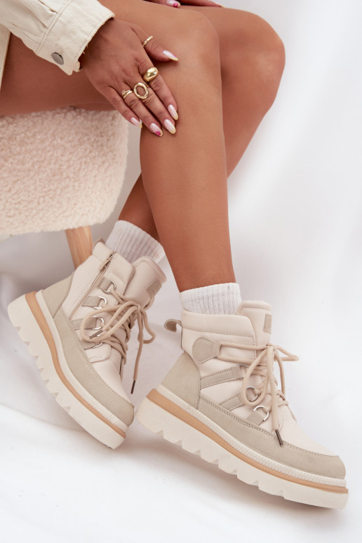 Botas de mujer con una plataforma color marfil Liorae Botas de mujer con una plataforma color marfil Liorae