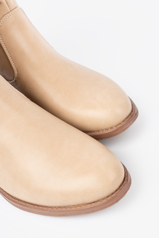 KomfortoAe zapatos beige z marszczeniami