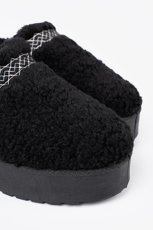 zapatos a'la Botas de nieve A de color negrom kolorze z ozdobnym haftem