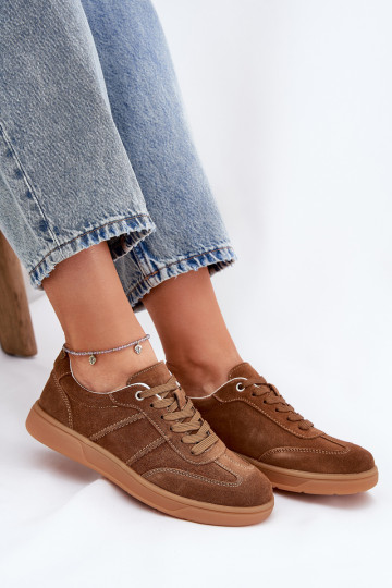 de gamuza Bajo Zapatillas modelo zapatos. Femenino color marrón Paliana