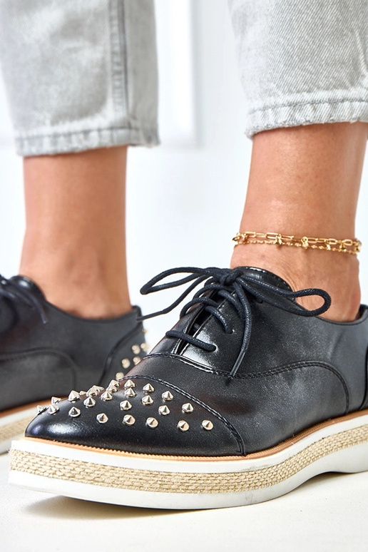Botines de mujer con tachuelas Kamira Botines de mujer con tachuelas Kamira