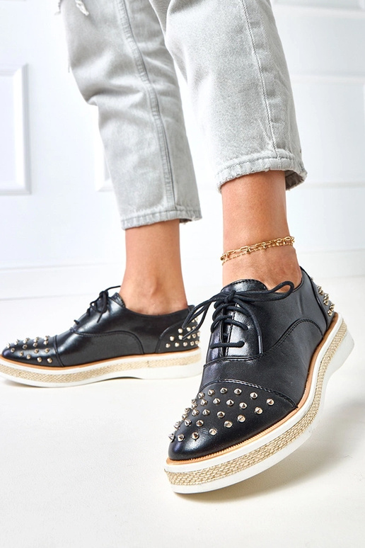 Botines de mujer con tachuelas Kamira Botines de mujer con tachuelas Kamira