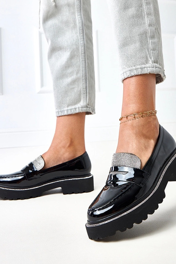 Mocasines negros de charol... 2
