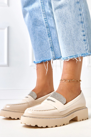 Mocasines beige de charol adornados con circonitas Laures
