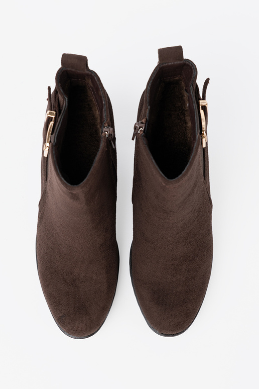 marron oscuro botas con hebilla decorativa