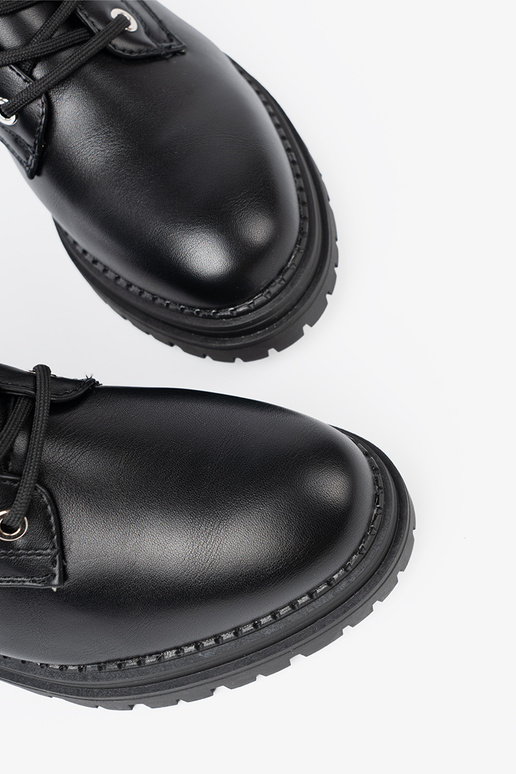 Elegante de color negro botas altas de montar z metaloAym detalem