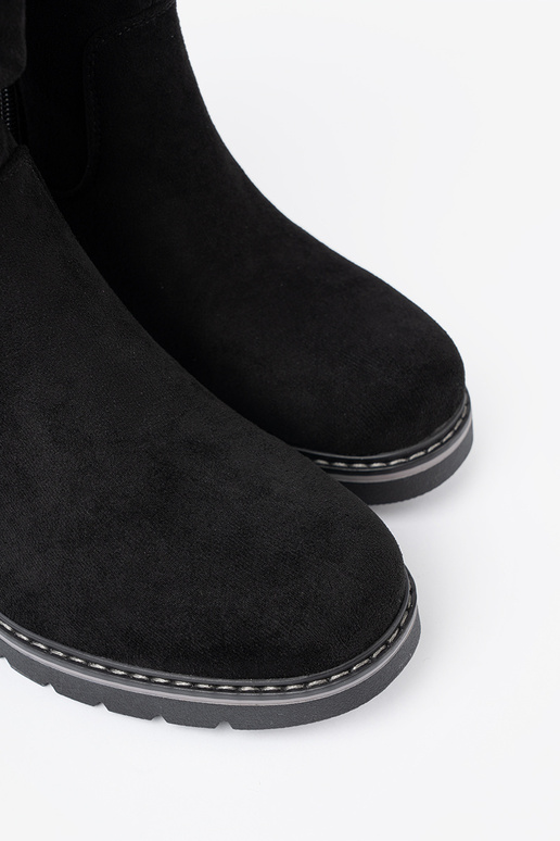 Botas de mujer de color negro z ozdobnym marszczeniem