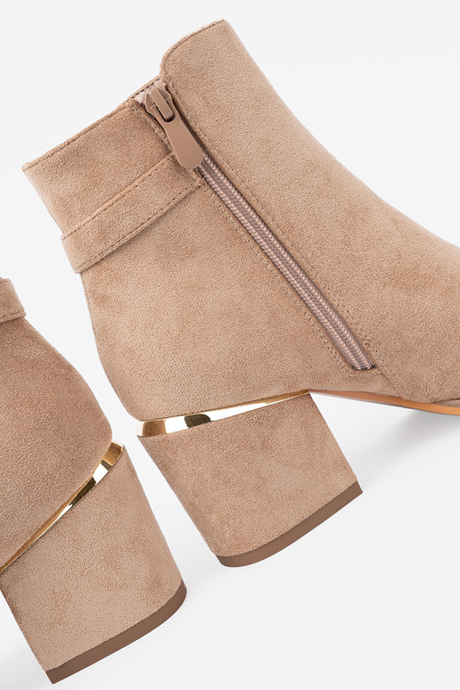 Estilo elegante zapatos beige con hebilla decorativa