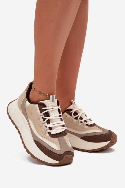 Zapatillas modelo zapatos. Femenino con una plataforma Big Star SS274002 HI-POLY SYSTEM beige