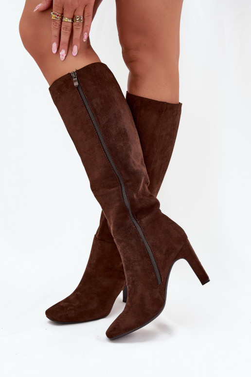 Botas altas acolchadas para mujeres con tacones, color chocolate "Zamira"