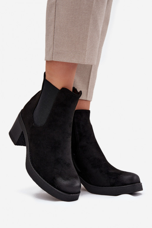 botas con estilo Femenino con tacones calentamiento de color negro Zelia