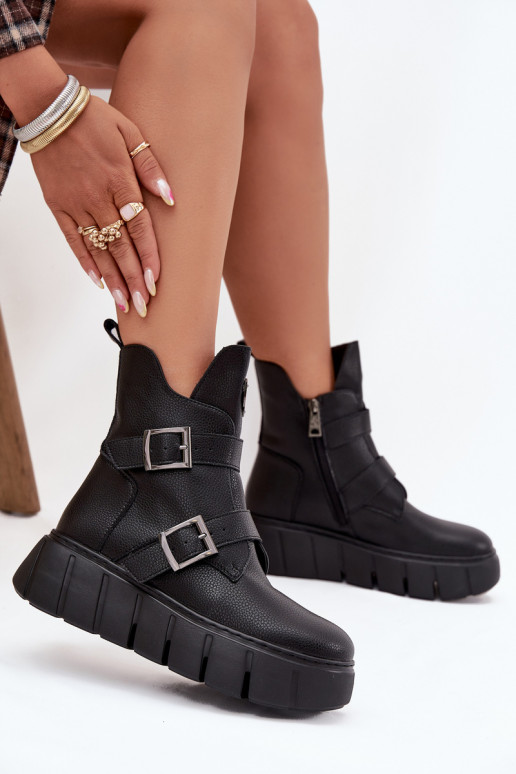 Piel calentamiento Botas de mujer con una plataforma con hebillas Vinceza 66842 de color negro