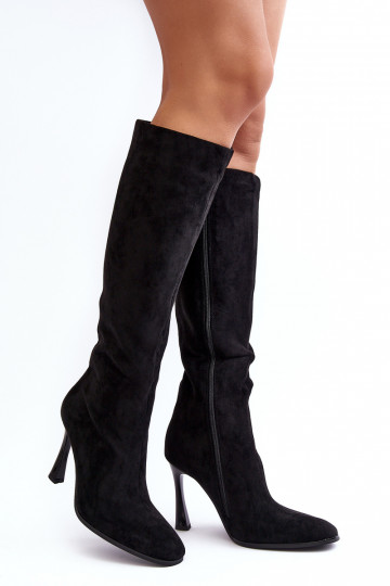 Botas de caña alta acolchados para mujer con tacones delgados en color negro Isot