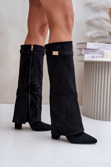Botas de caña alta acolchadas con tacones y cuello acolchado en color negro Urelli