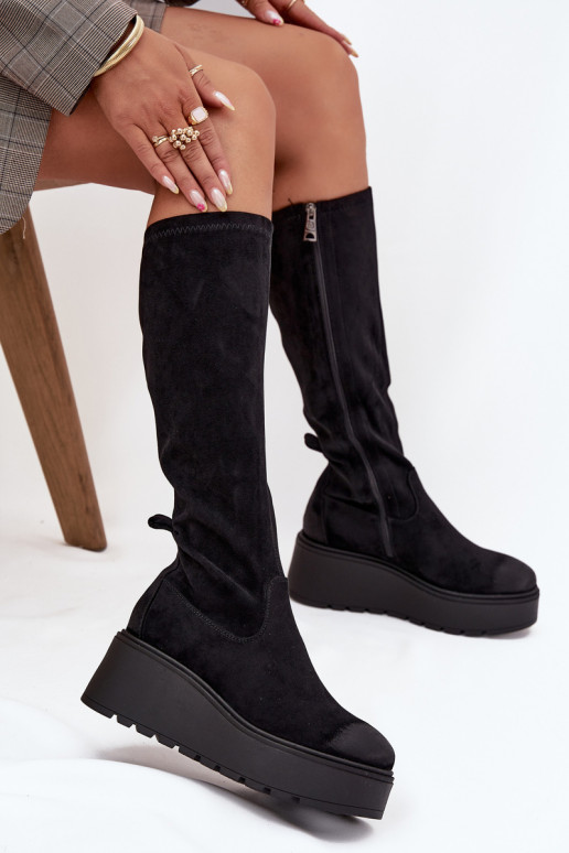 botas de mujer Contra el camino con una plataforma I Koturnie Vinceza 58342 de color negro