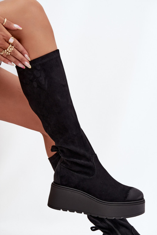 botas de mujer Contra el camino con una plataforma I Koturnie Vinceza 58342 de color negro