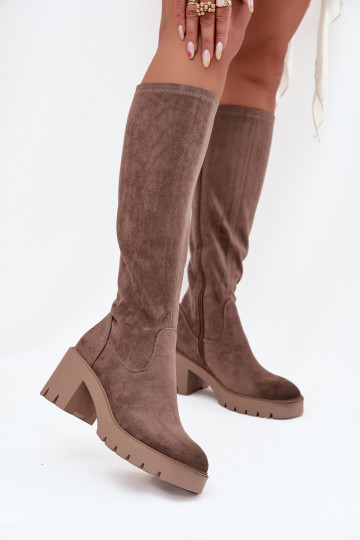botas Contra el camino de gamuza ecológicaoAe con tacones Vinceza 58332 beige 2