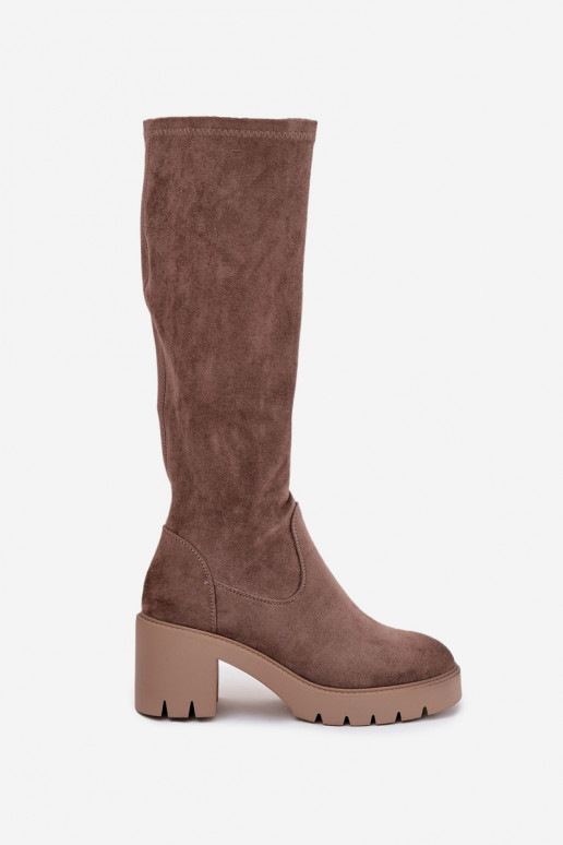 botas Contra el camino de gamuza ecológicaoAe con tacones Vinceza 58332 beige