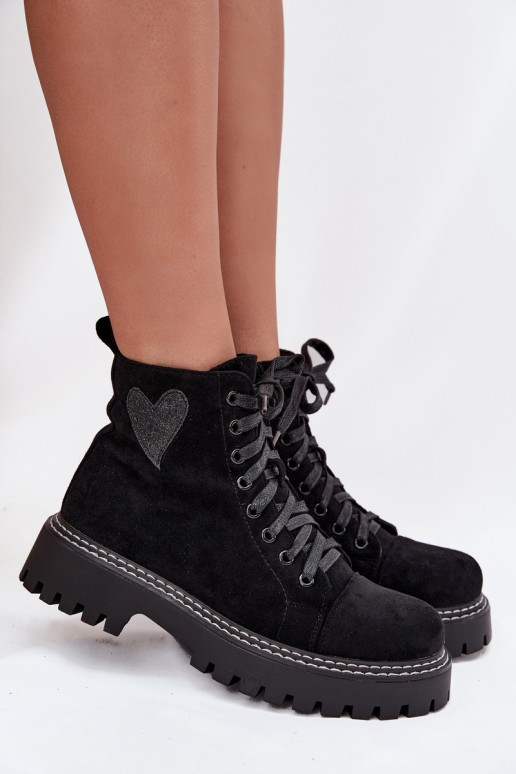 Botas de mujercon brillooAym con corazonesm de color negro Activadoriri