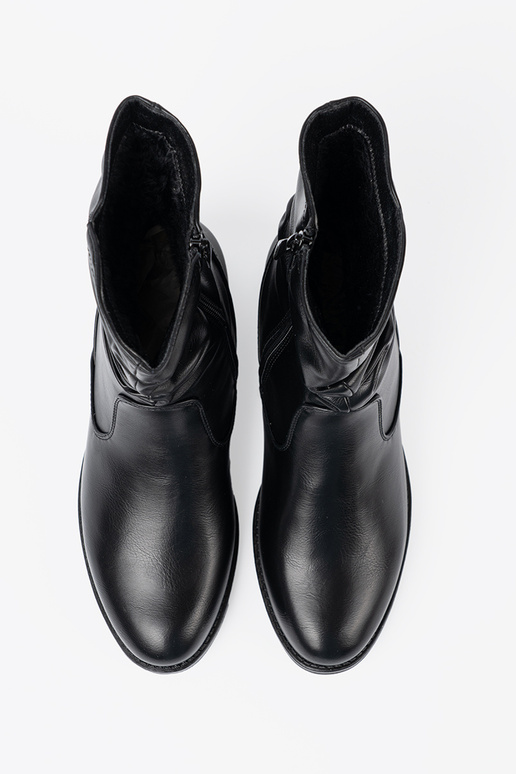 KomfortoAe zapatos de color negro z marszczeniami