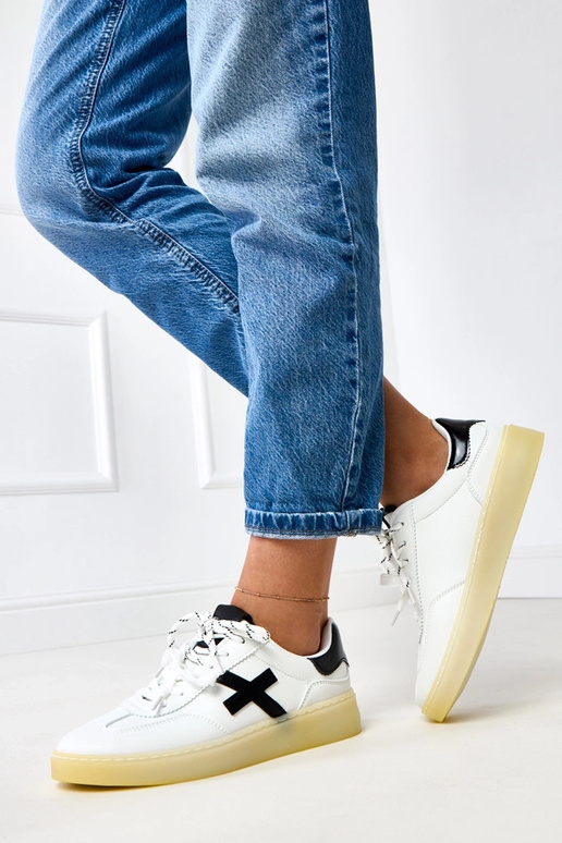 Zapatillas deportivas blancas con...