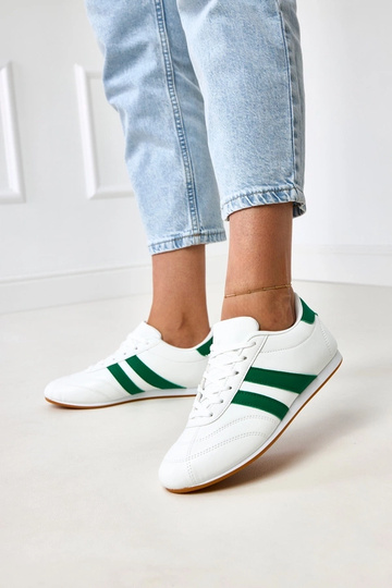 Zapatillas tipo tenis blancas con detalle verde Mydland