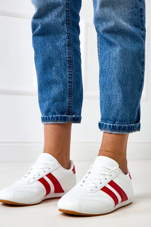 Zapatillas tipo tenis blancas con...