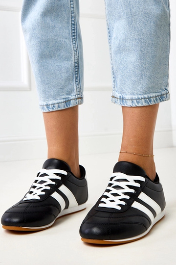 Zapatillas tipo tenis...