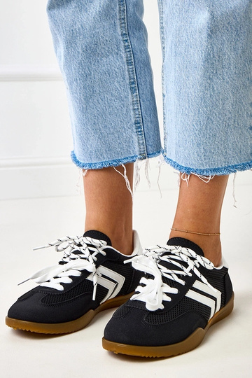 Zapatillas deportivas negras de tela de malla estilo tenis con inserto blanco Malkan