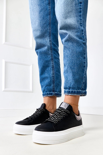 Zapatillas deportivas...