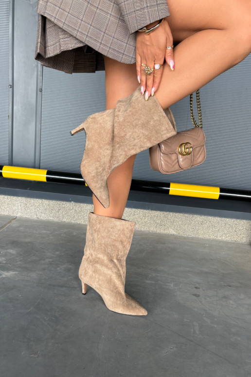Un modelo convincente Botas de mujer con tacones finos beige Solvienne